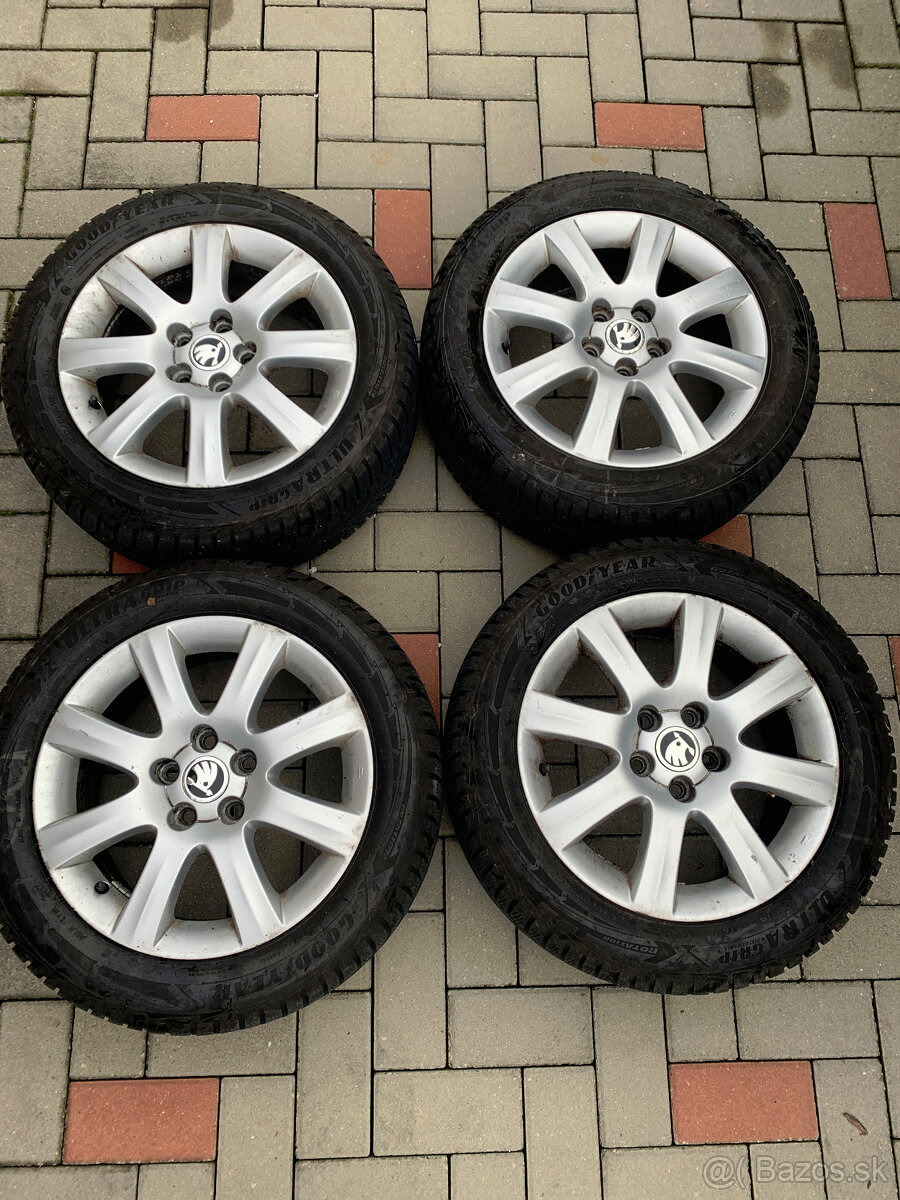 predám originál škoda R15 disky s pneu