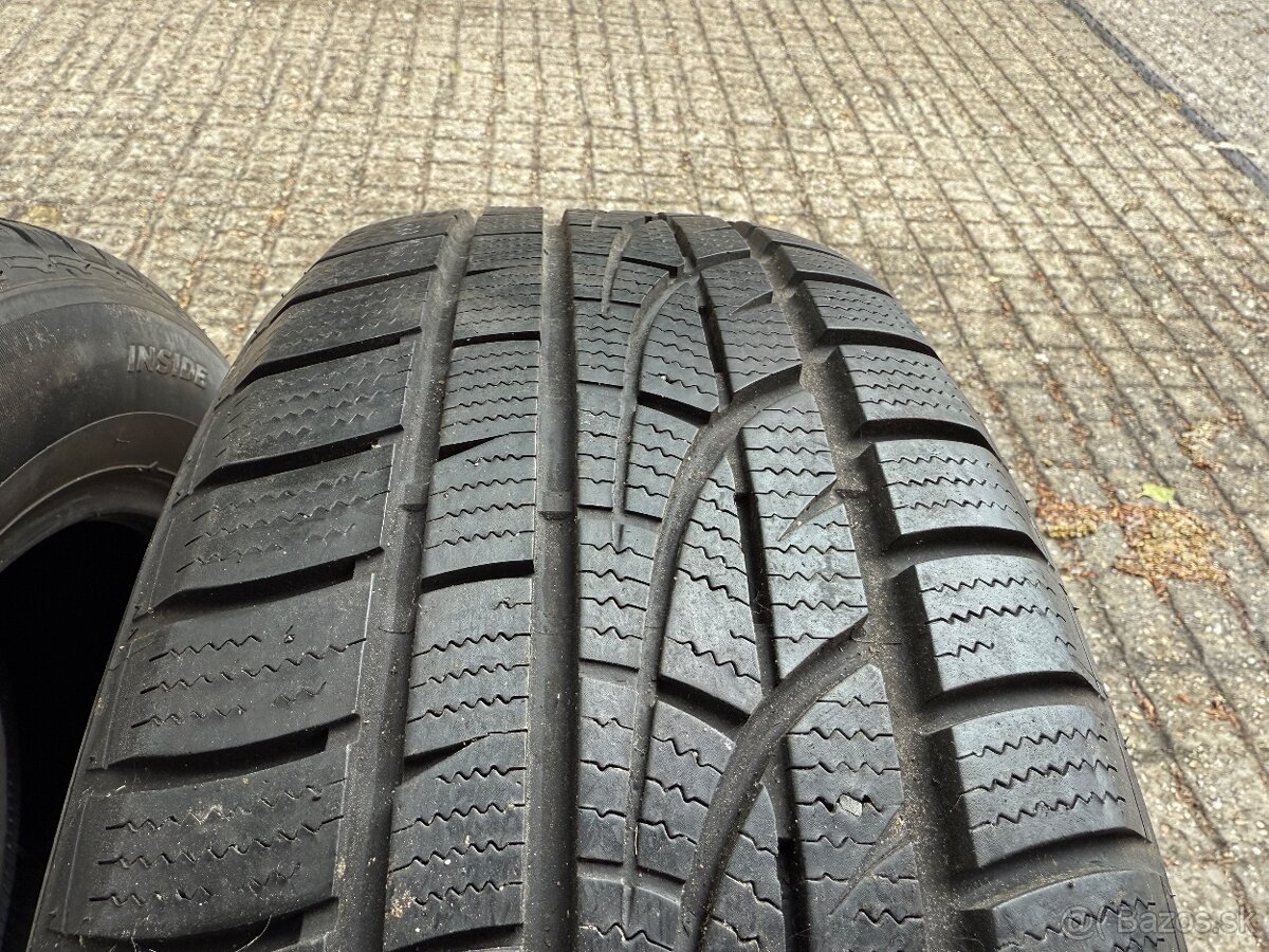 Predám 2x zimné pneu 215/60 R16 Hankook 6mm