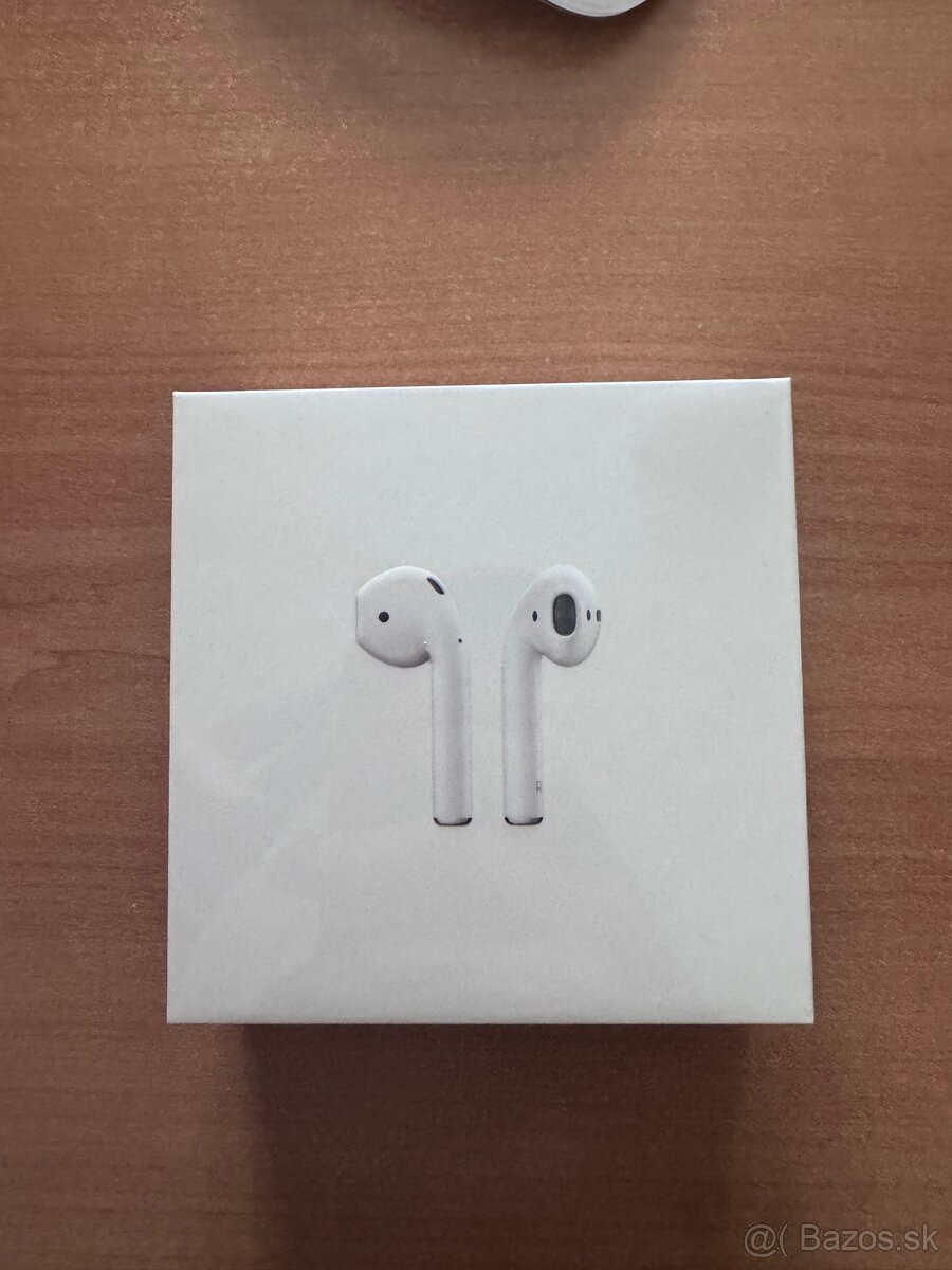 AirPods 2 gen. s nabíjacím púzdrom, originál Apple