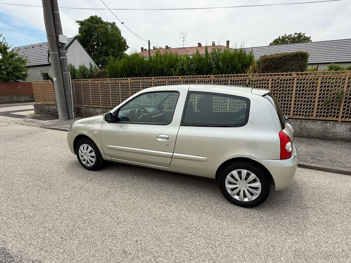 Renault Clio storia