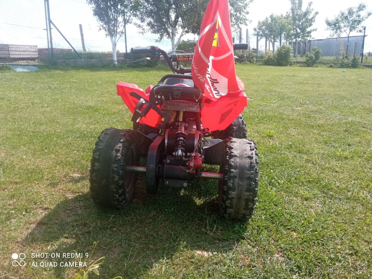 Decká elektrická štvorkolka