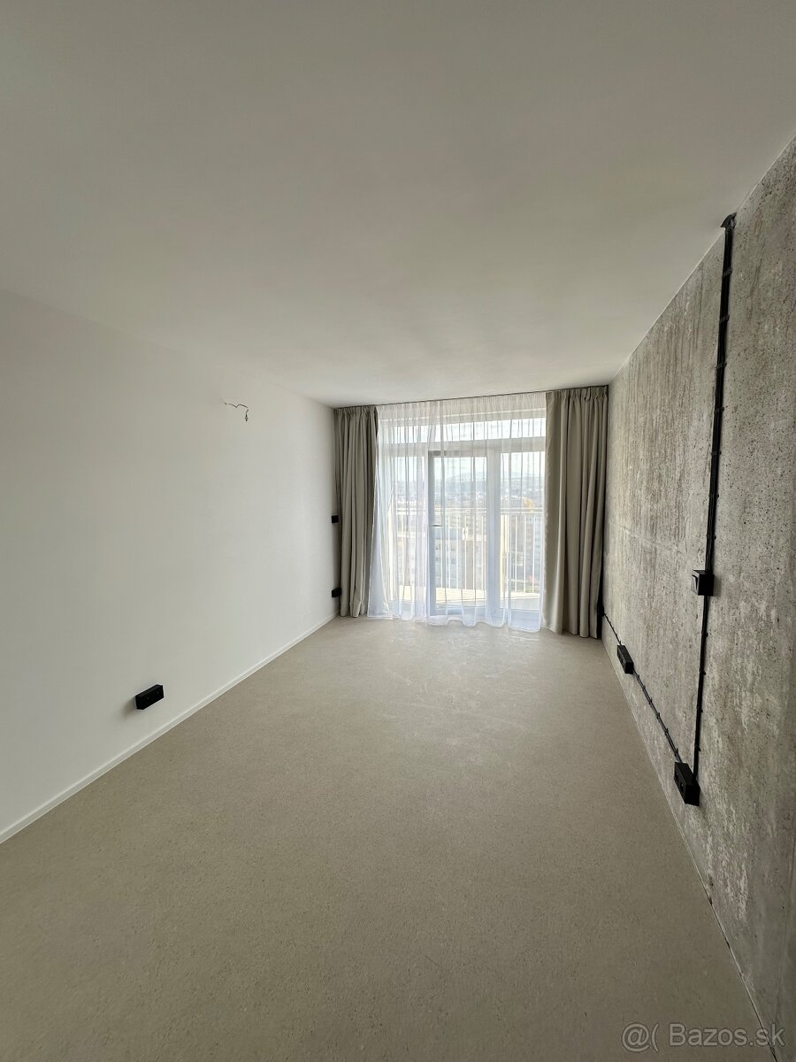 1kk byt+loggia 3 m2 KYSUCKÁ,Terasa-Košice