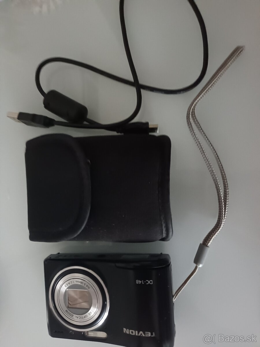 Predam digitalny fotoaparat