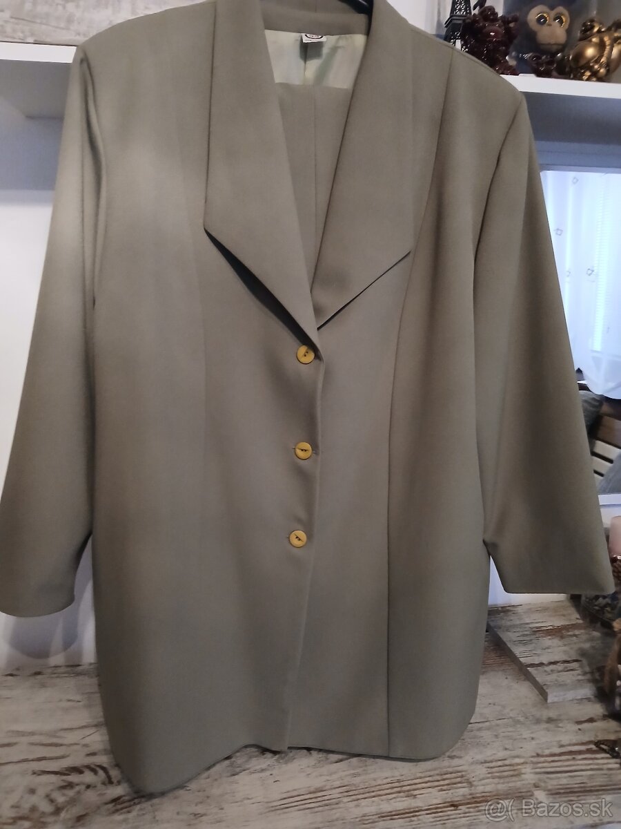 Hráškovozelený dámsky 3dielny kostým