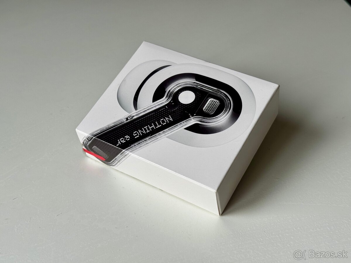 Úplne nové bezdrôtové slúchadlá Nothing Ear (2)