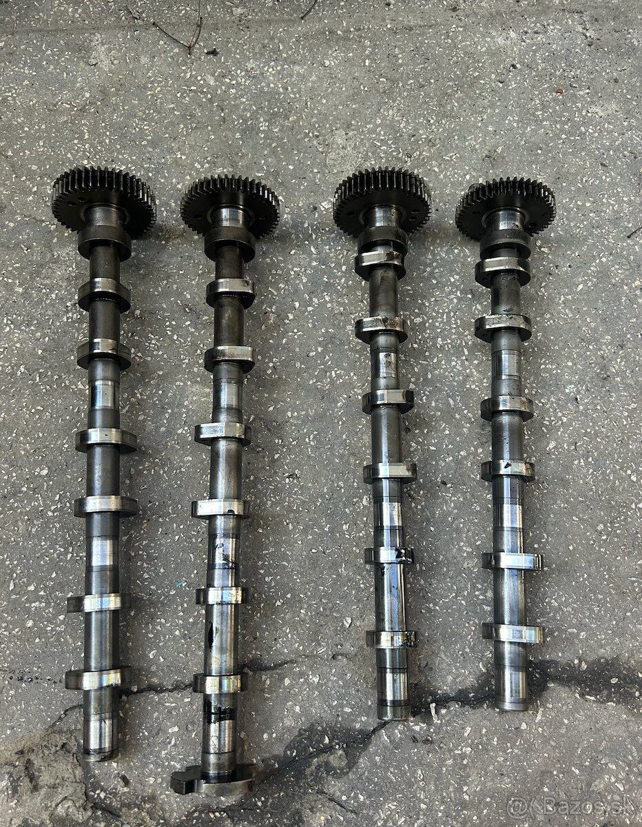 Vačky na audi q7 typ motora CRT 2016-