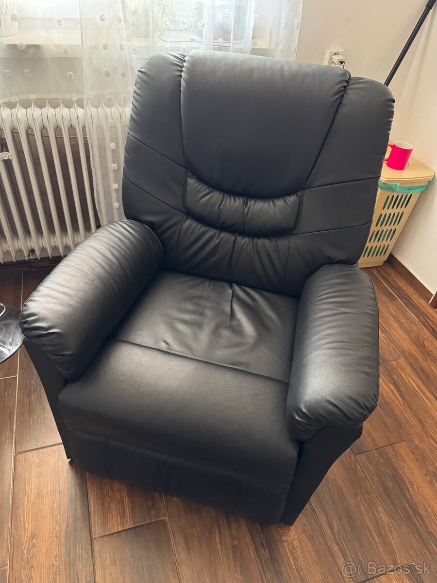 Masážne kreslo s vyhrievaním