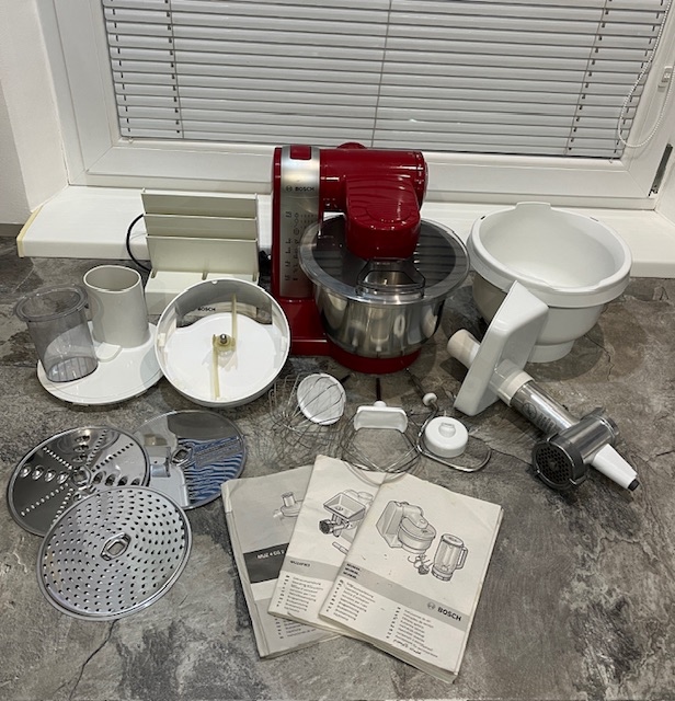 Bosch MUM 48R1/05 kuchynský robot