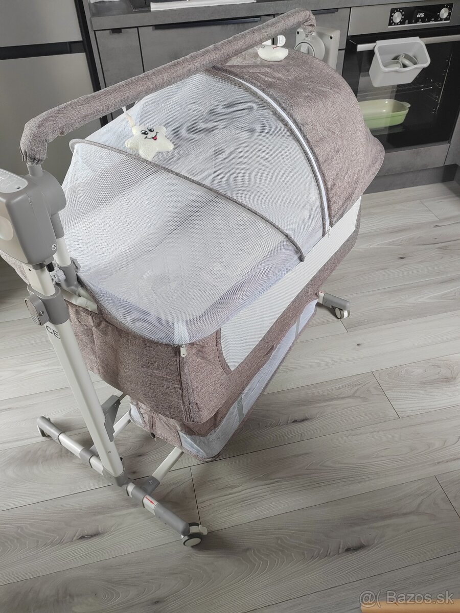 Detská postieľka - hojdačka