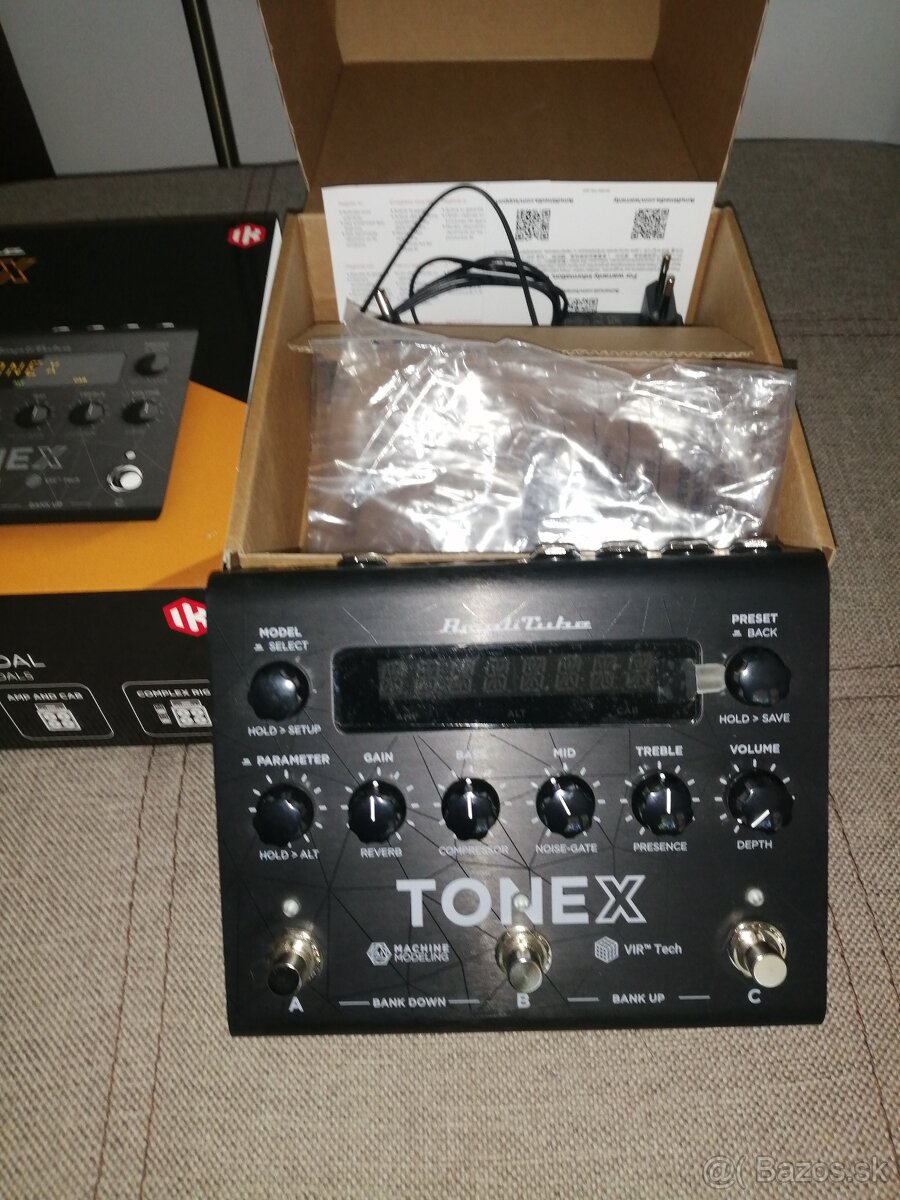 IK Tonex pedal