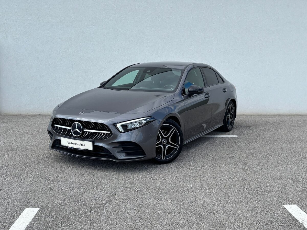 Mercedes-Benz A 200 2022 AMG Mountain Grey