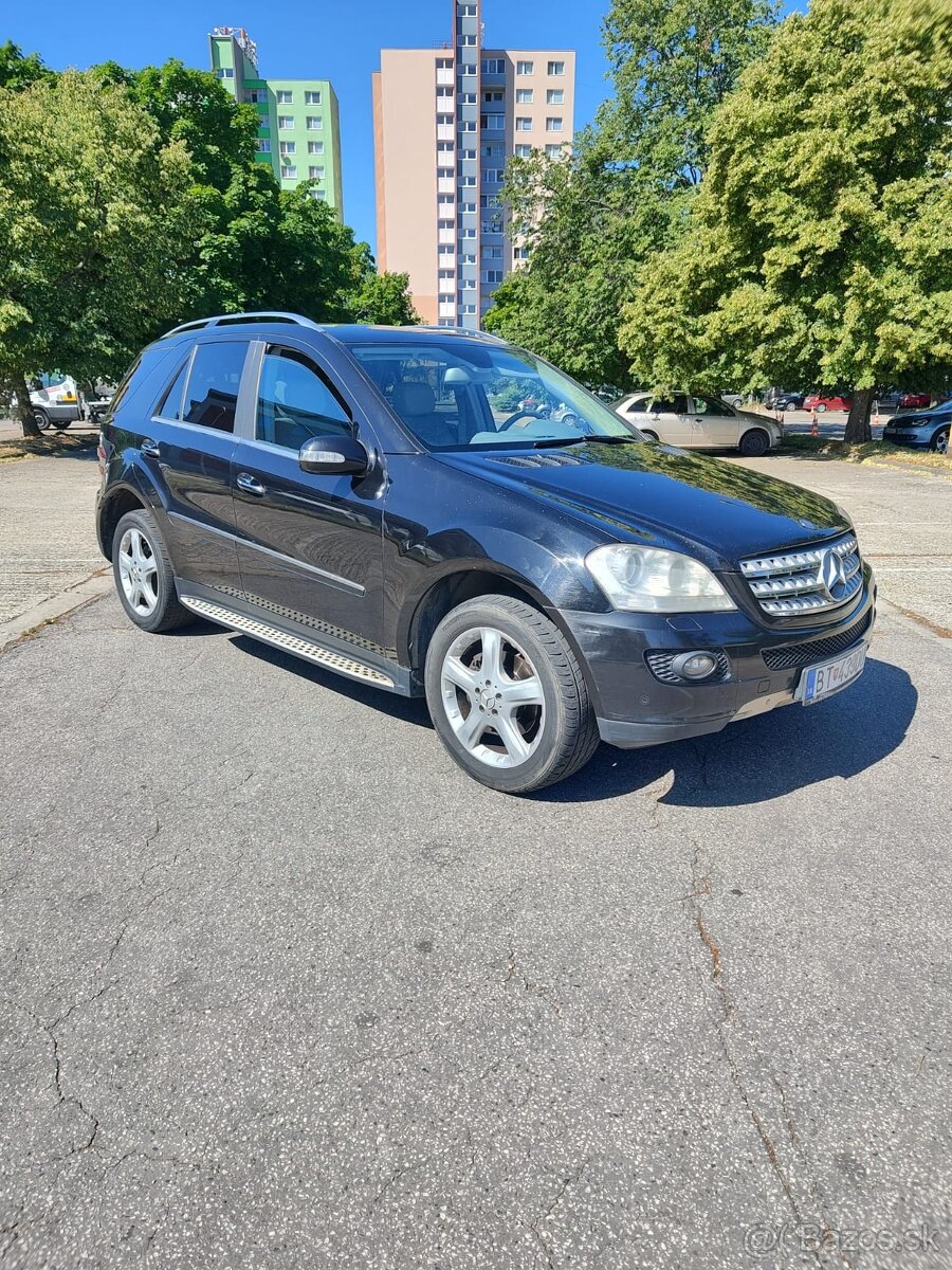 Mercedes-Benz ML 164