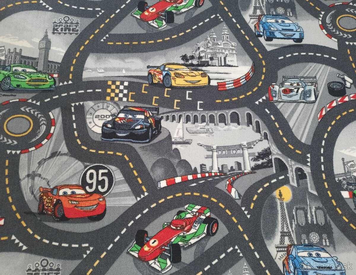 Detský koberec Cars šedý 200x200cm
