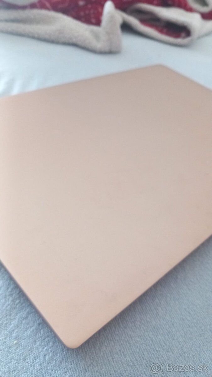 Notebook do kancelárie