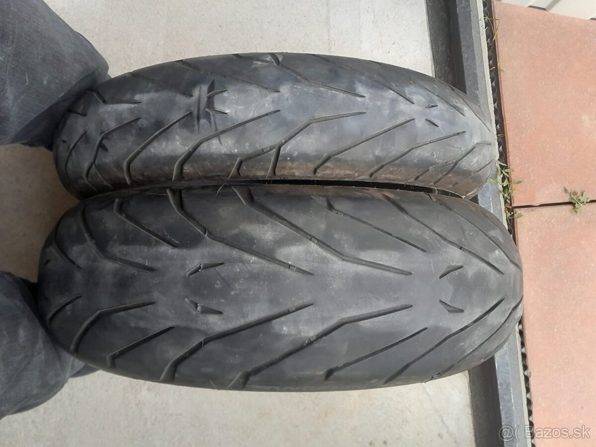 Pneumatiky na motorku 120/70-17 a 180/55-17