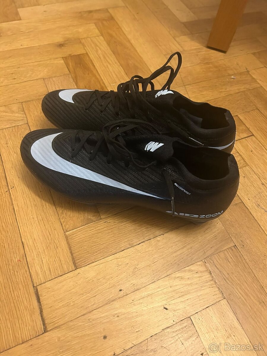 Nike Mercurial Zoom Vapor 15 Academy.