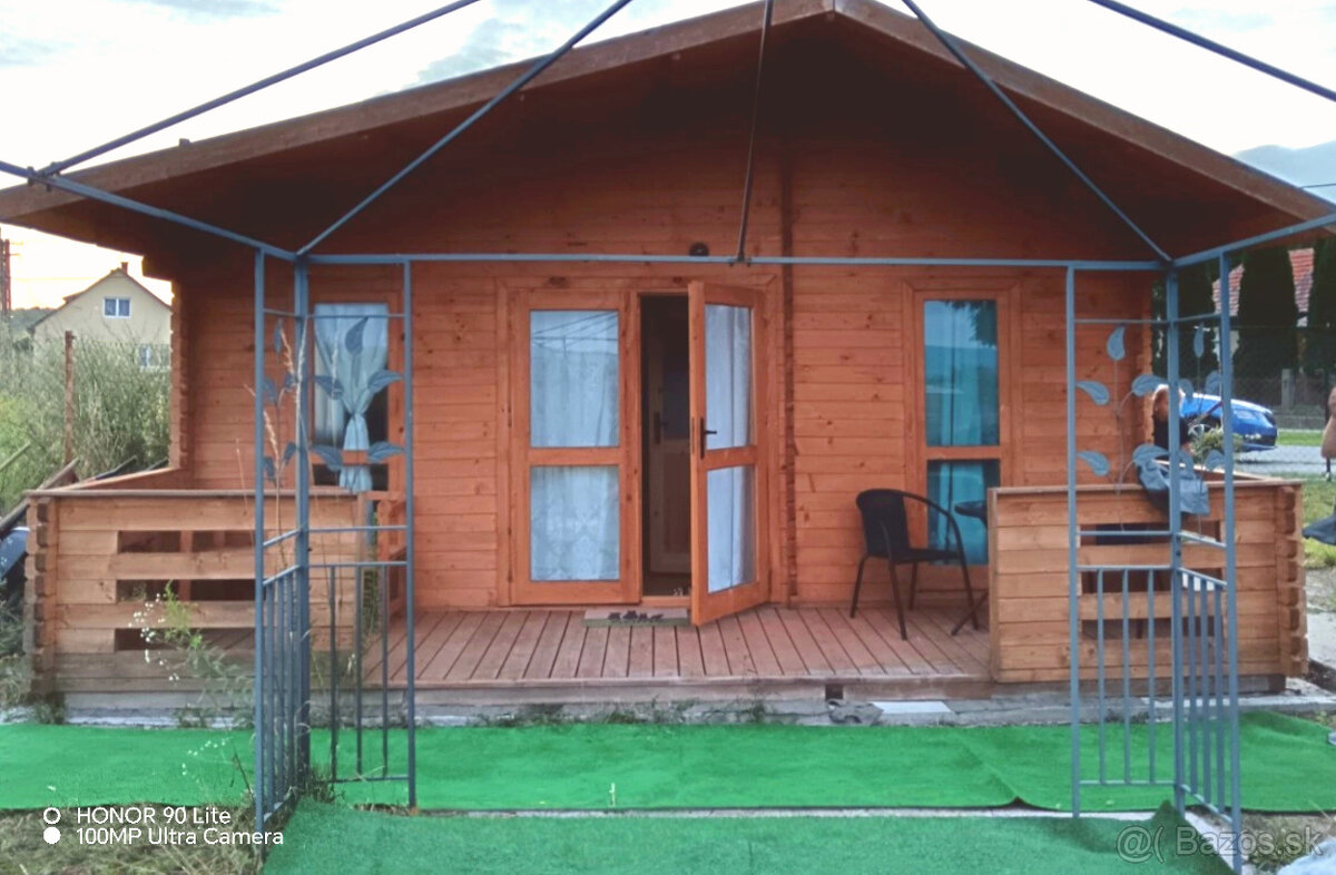 Na predaj štýlová chatka s rozsiahlym pozemkom, Novajidrány