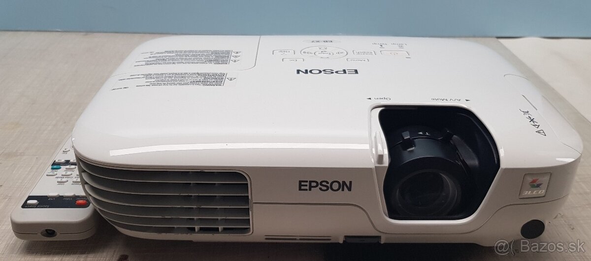 Projektor Epson EB-X7 s DO