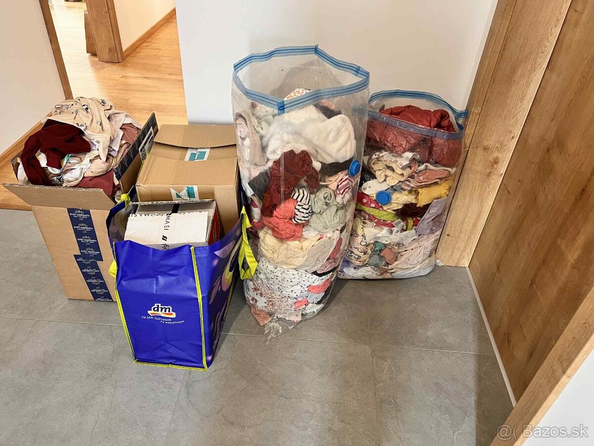 Predán oblečenie velkosti od 62 az po 80