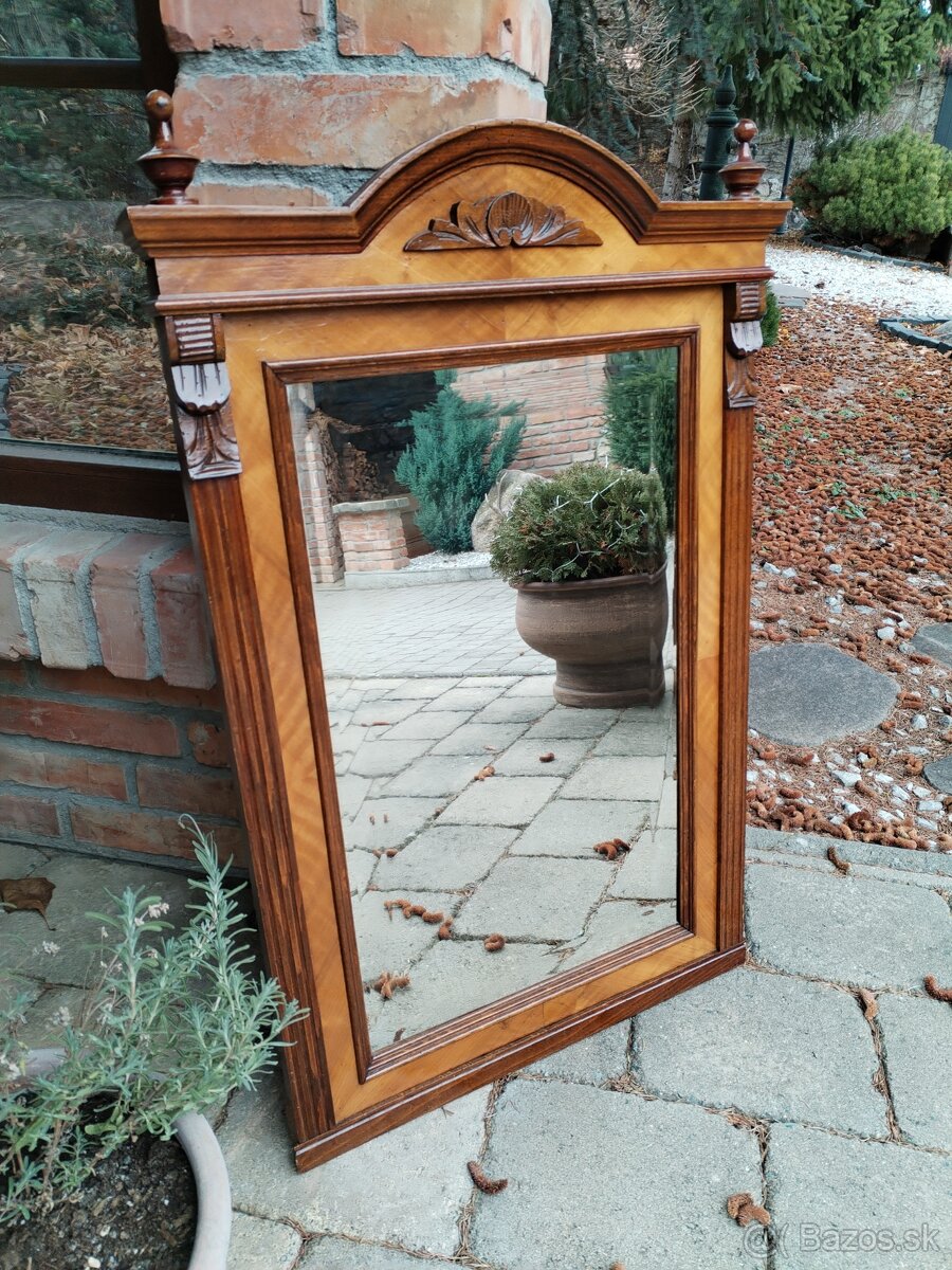 Starožitné zrkadlo