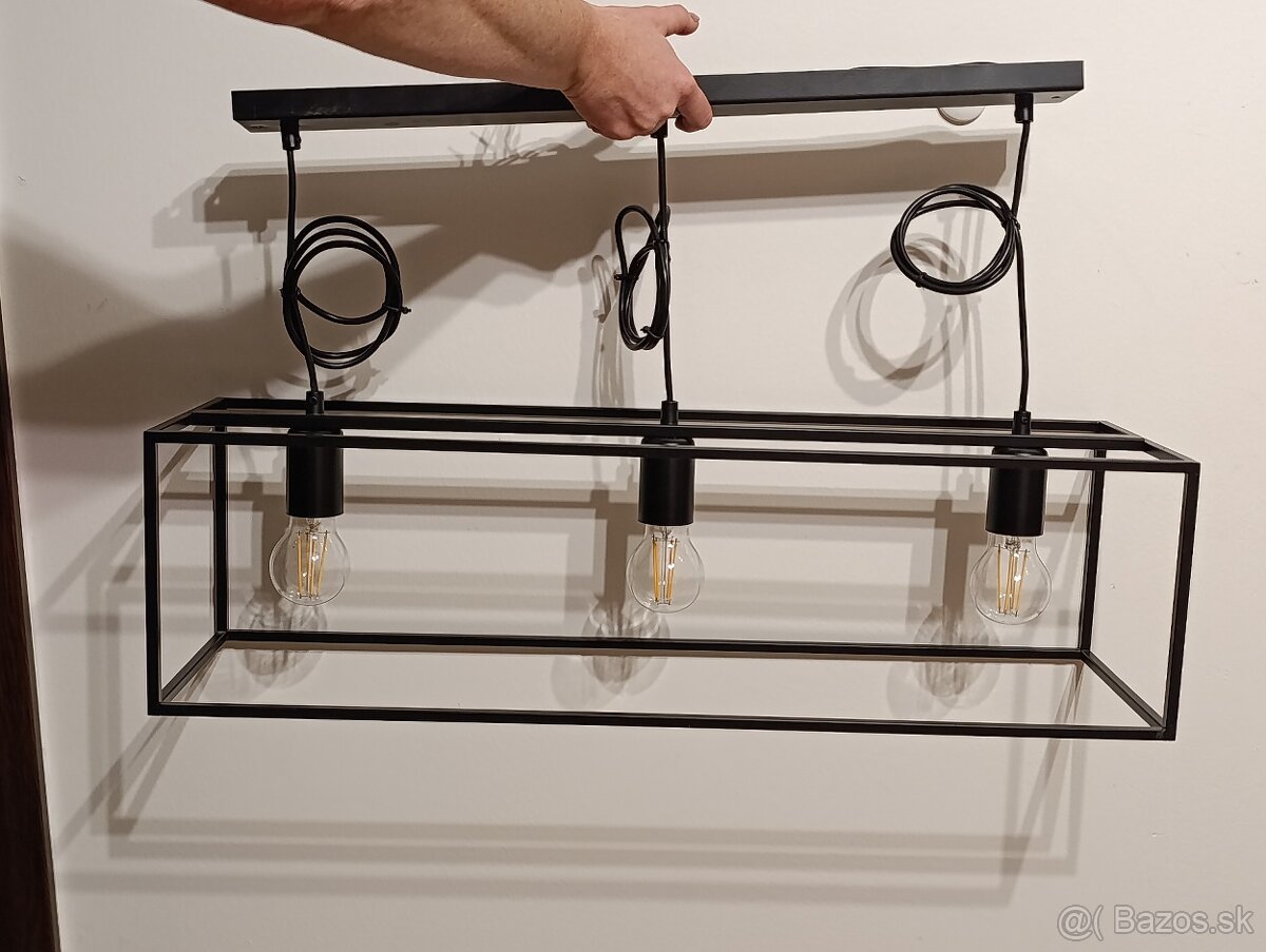 Luster kovovy cierny