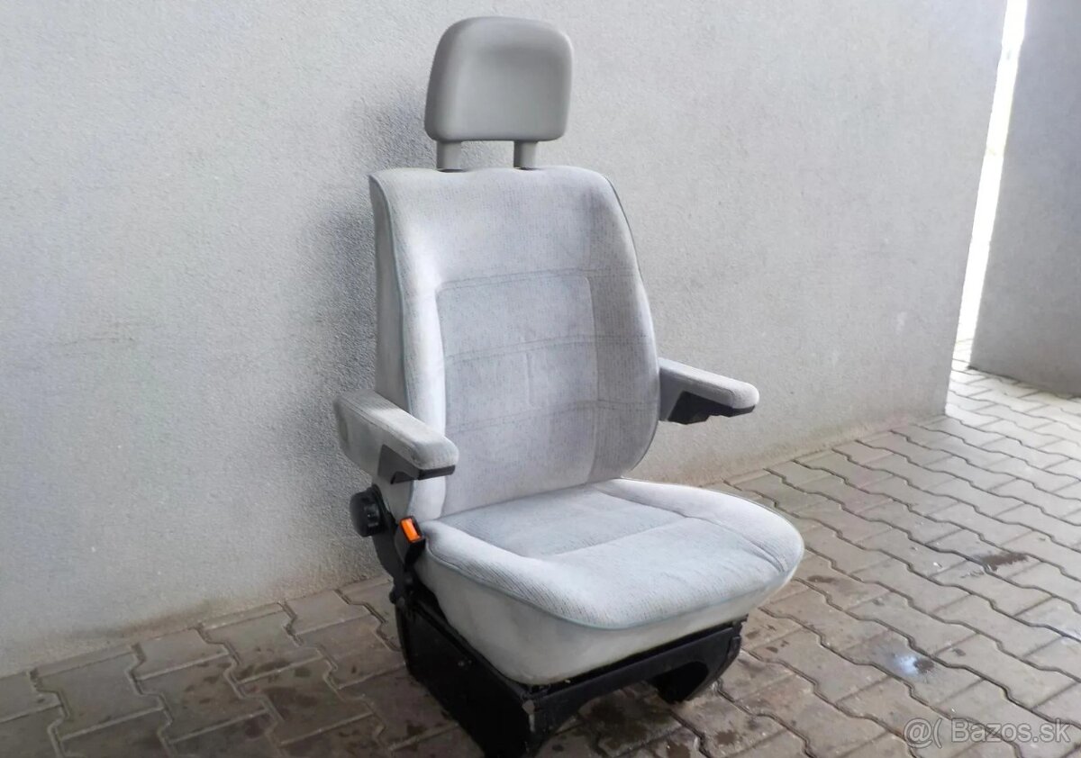Šoferove sedadlo VW T4