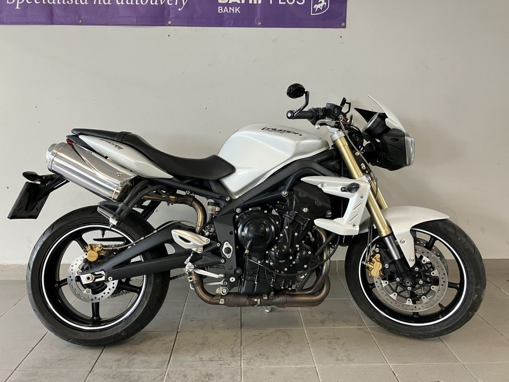Triumph Street Triple 675