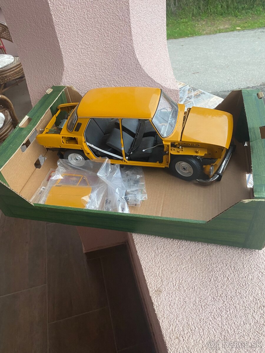 Škoda 100 deagostiny 1:8