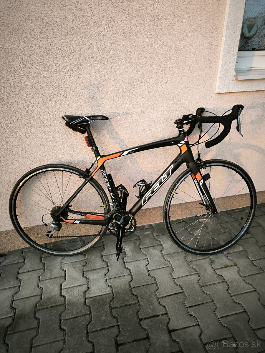 Felt z6