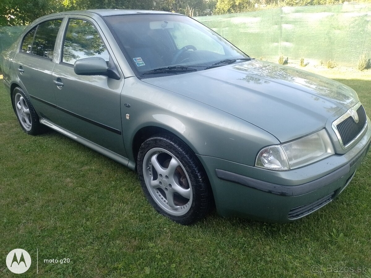 Rozpredám Octavia 01
