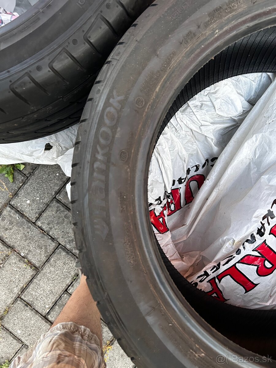 Hankook 245/45 R18, 100Y