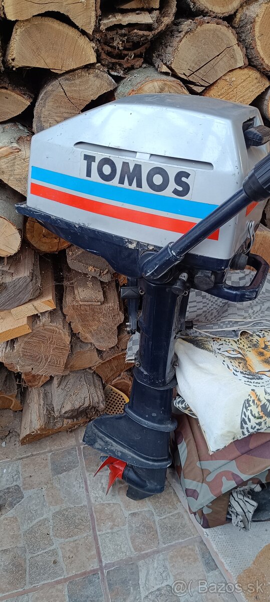 Závesný lodný motor