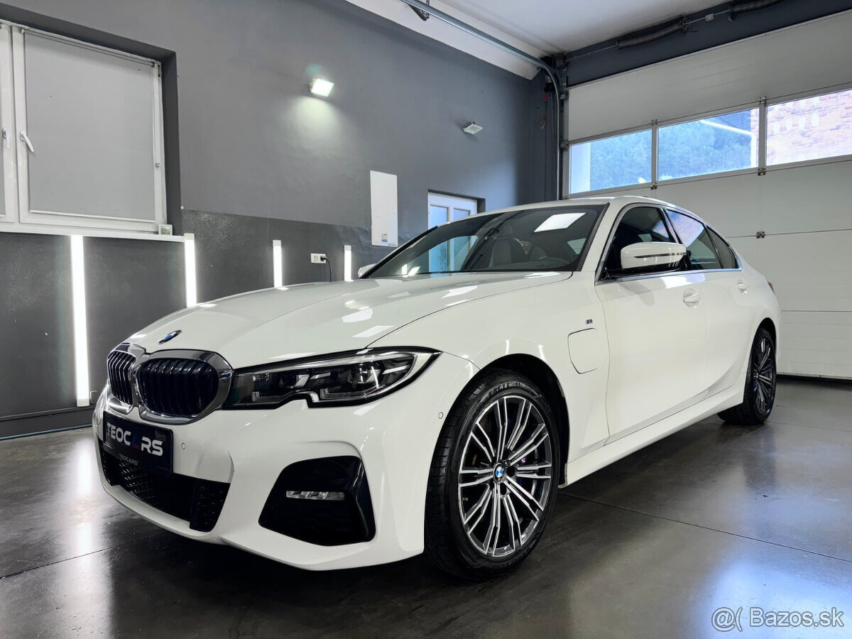 BMW Rad 3 330e M-SPORT