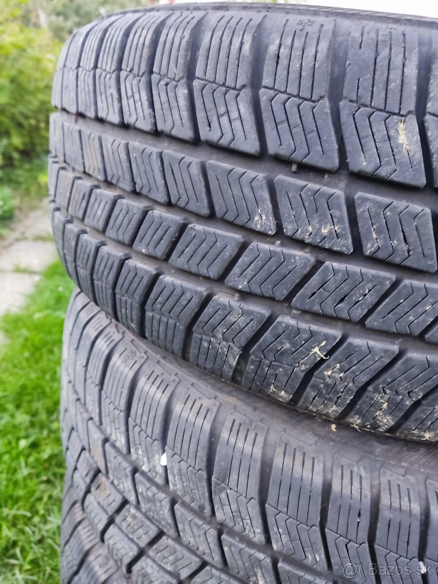 ZIMNÉ PENUMATIKY 205/55 R16