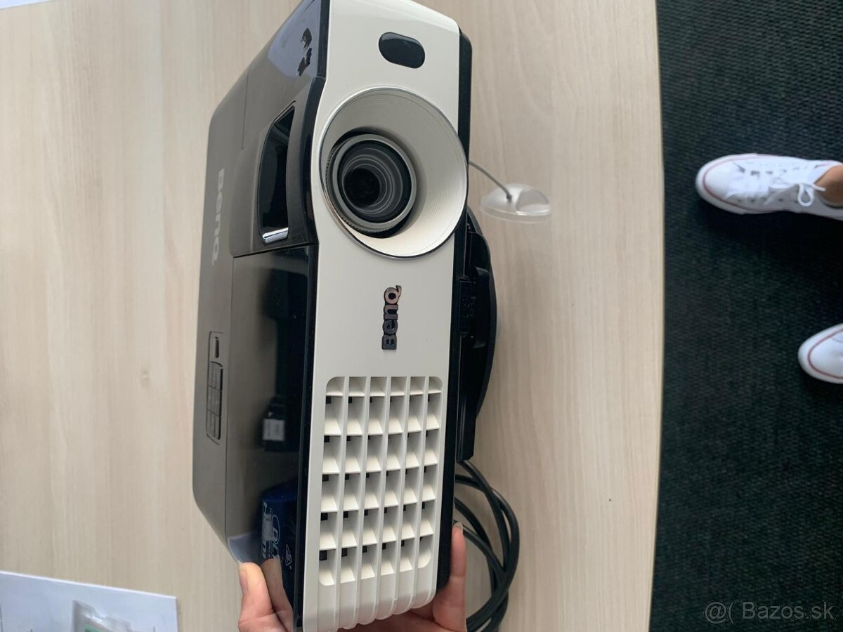 BenQ MX518 projektor