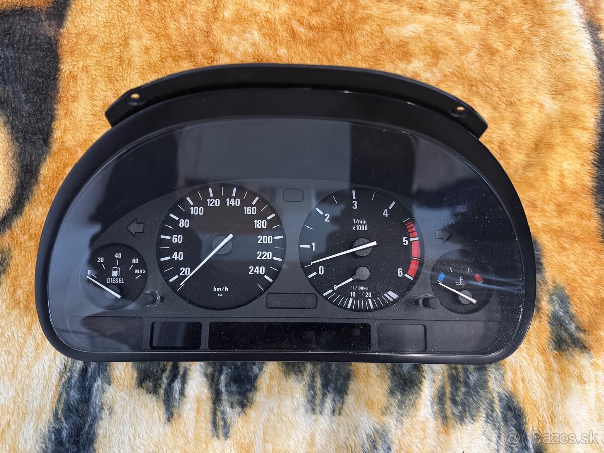 Budíky na BMW e38 730d