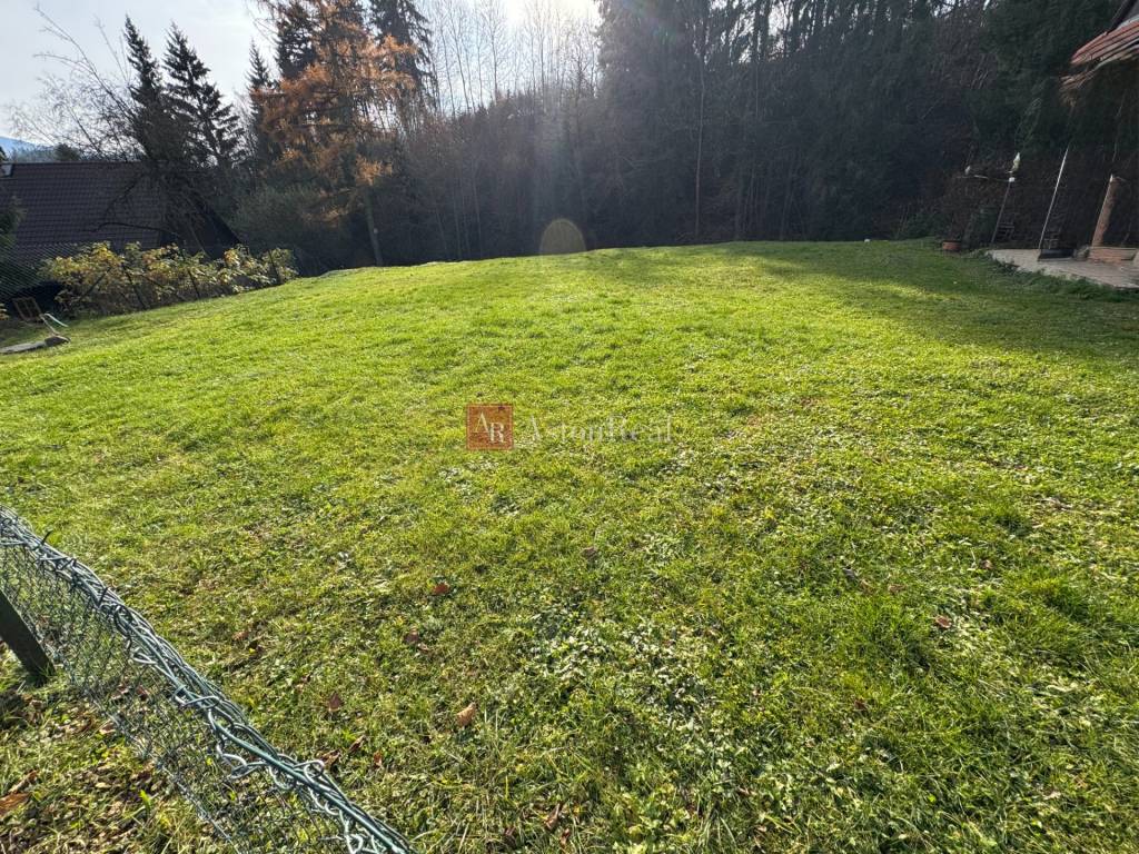 Na predaj STAVEBNÝ POZEMOK v Dolnom Kubíne, Malý Bysterec, 9