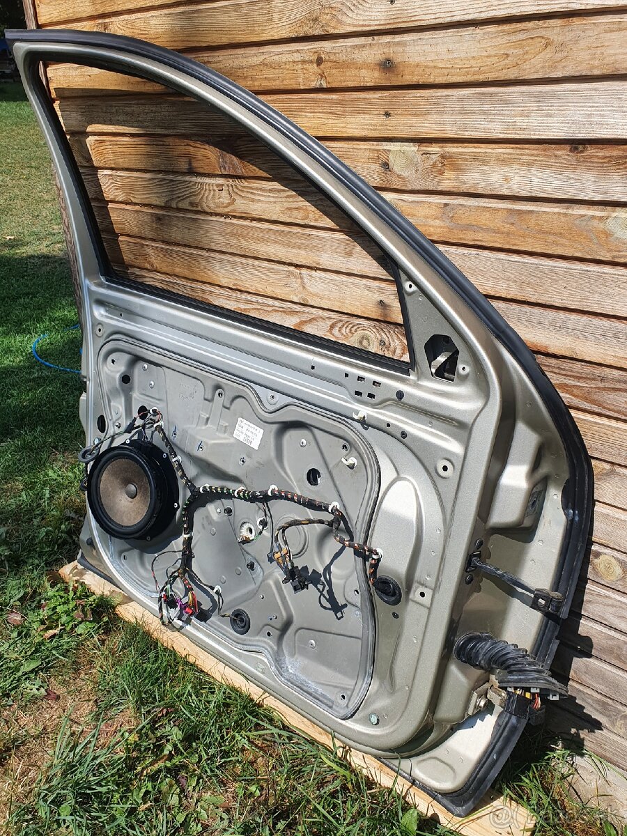 Predám LP dvere Octavia 2