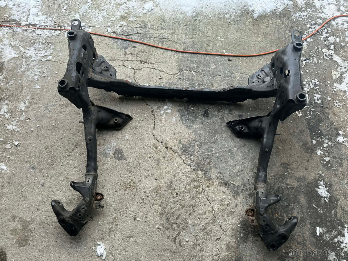 Predná nápravnica Audi A6 C7