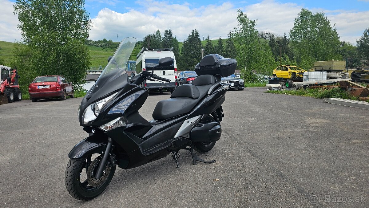 Honda sw 400 silver wing  r.v.2010