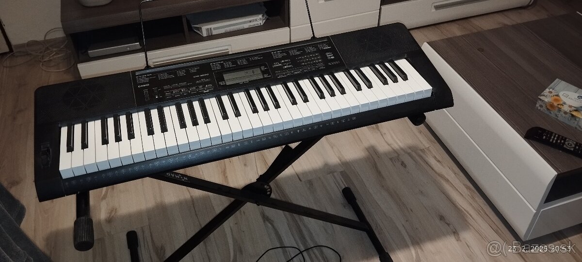 Klávesy / klavír Casio Ctk 3200