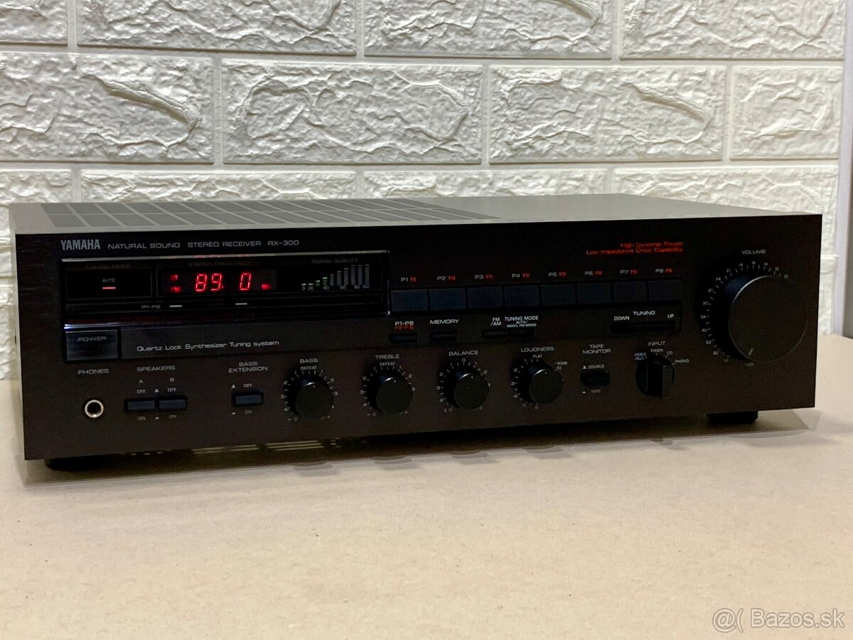 YAMAHA RX-300 …. FM/AM stereo receiver