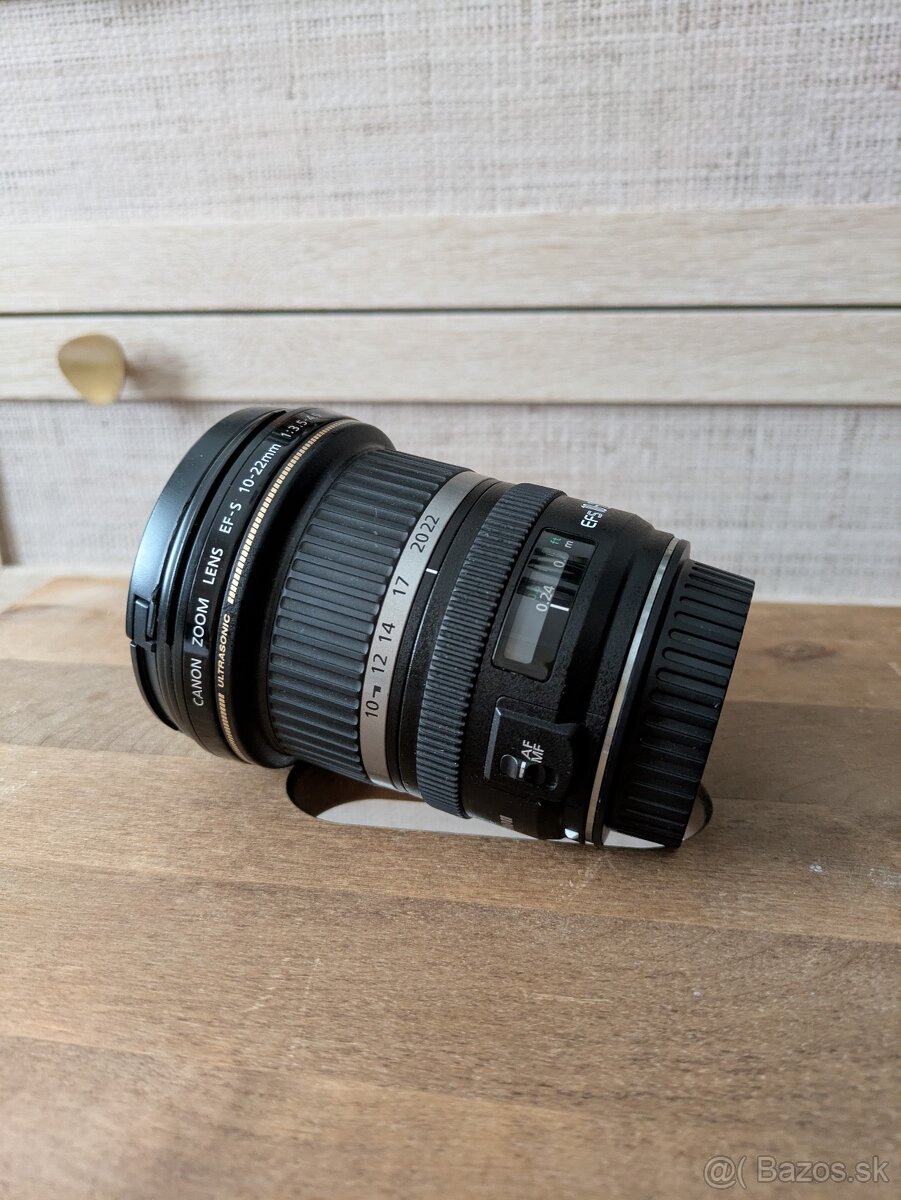 Canon EF-S 10-22mm f/3.5-4.5 USM