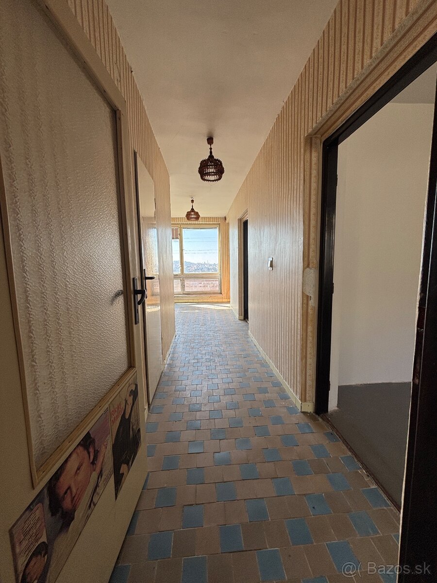 Na predaj 5 izb. rodinný dom Hlohovec-Nová Štvrť