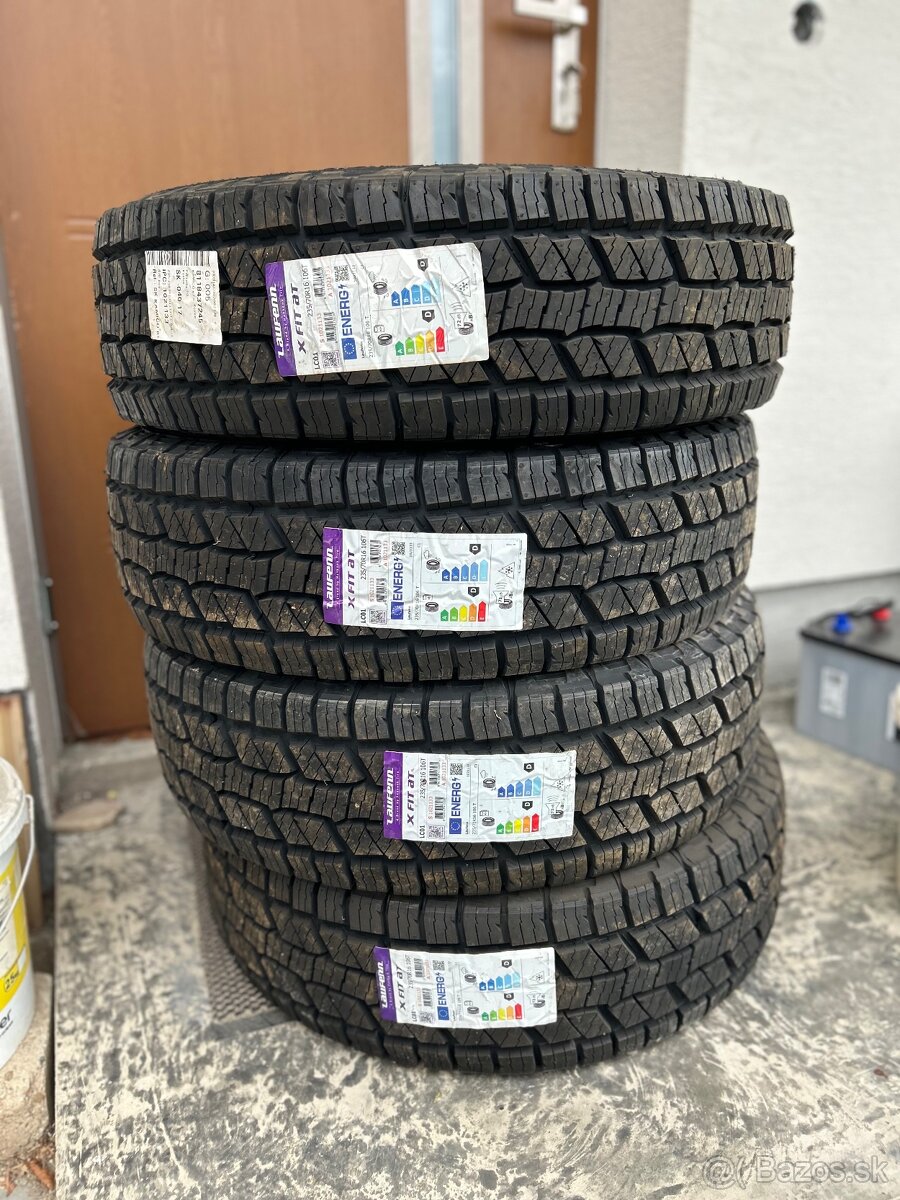 Laufenn X FIT AT 235/70 R16 106T