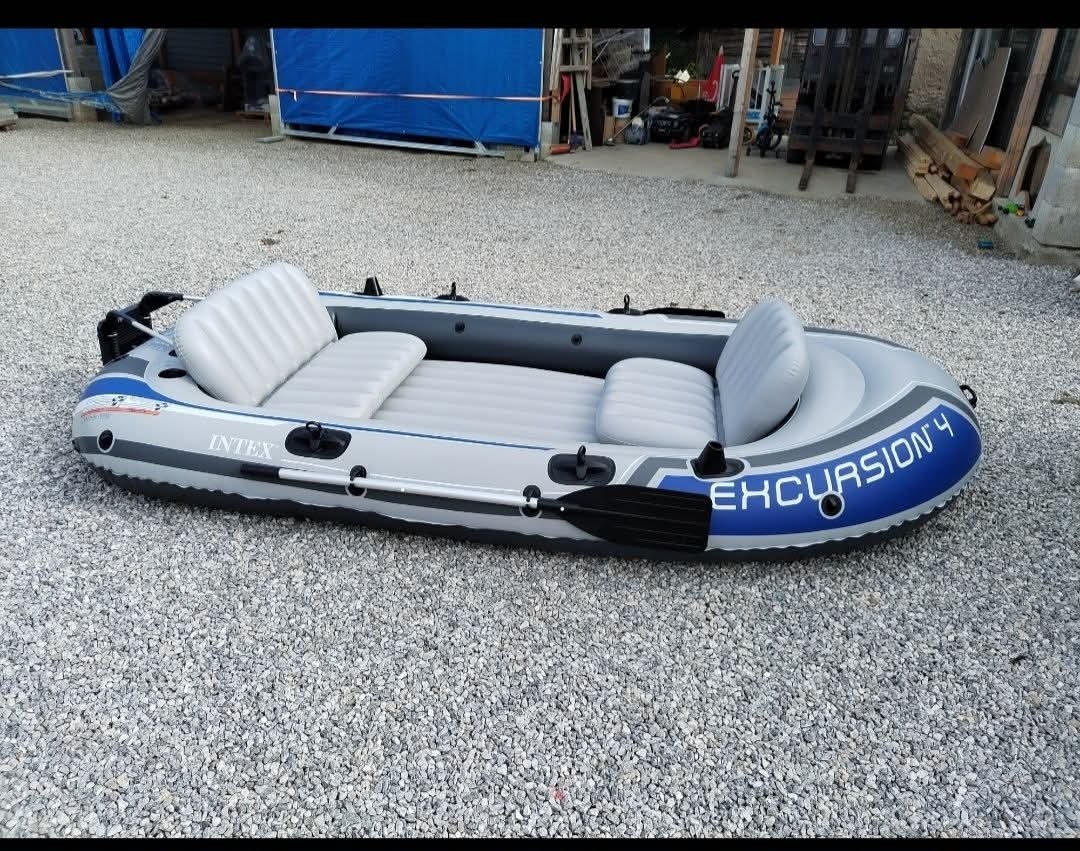 Predám čln 150€ a el. Motor 150€