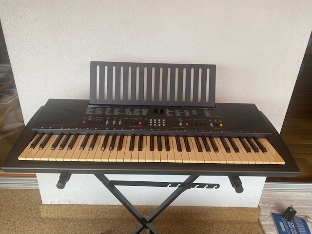 Predám keyboard Yamaha PSR 200