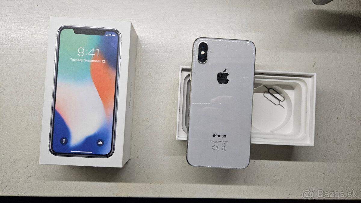 Apple iPhone X 64GB biely
