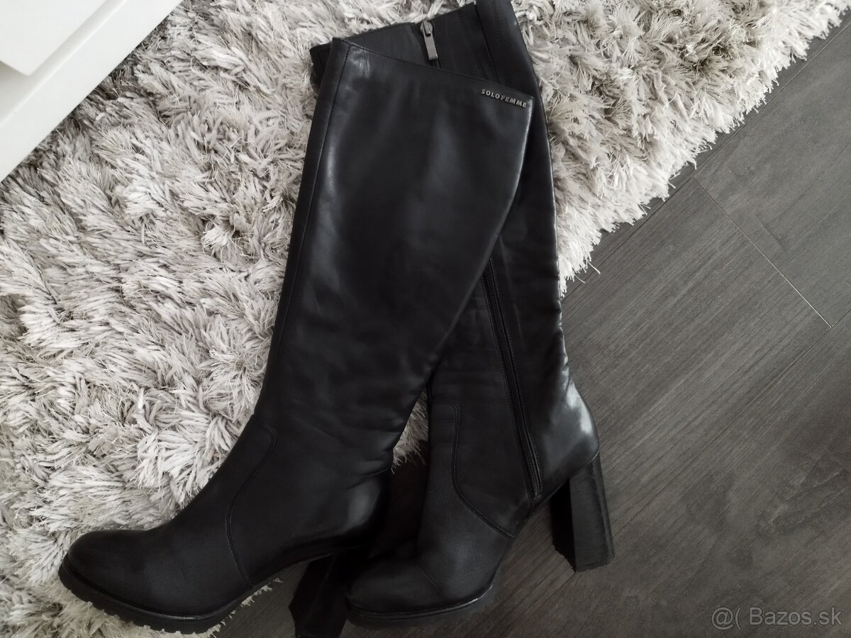 Kožené čižmy zn. Solo Femme 39