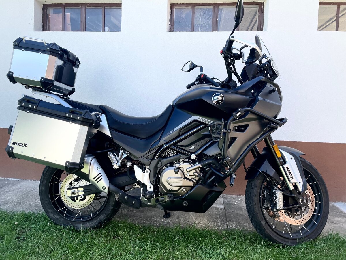 QJ Motor SVT 650 X 2024